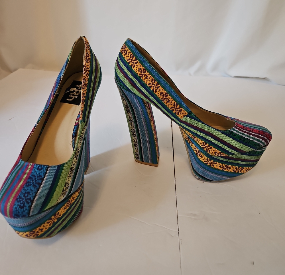 Vintage FRH Multicolor Striped Platform Heels in Blue, Green, Pink, 7.5